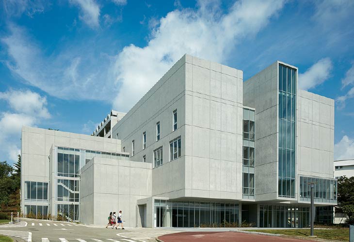 多摩美術大学