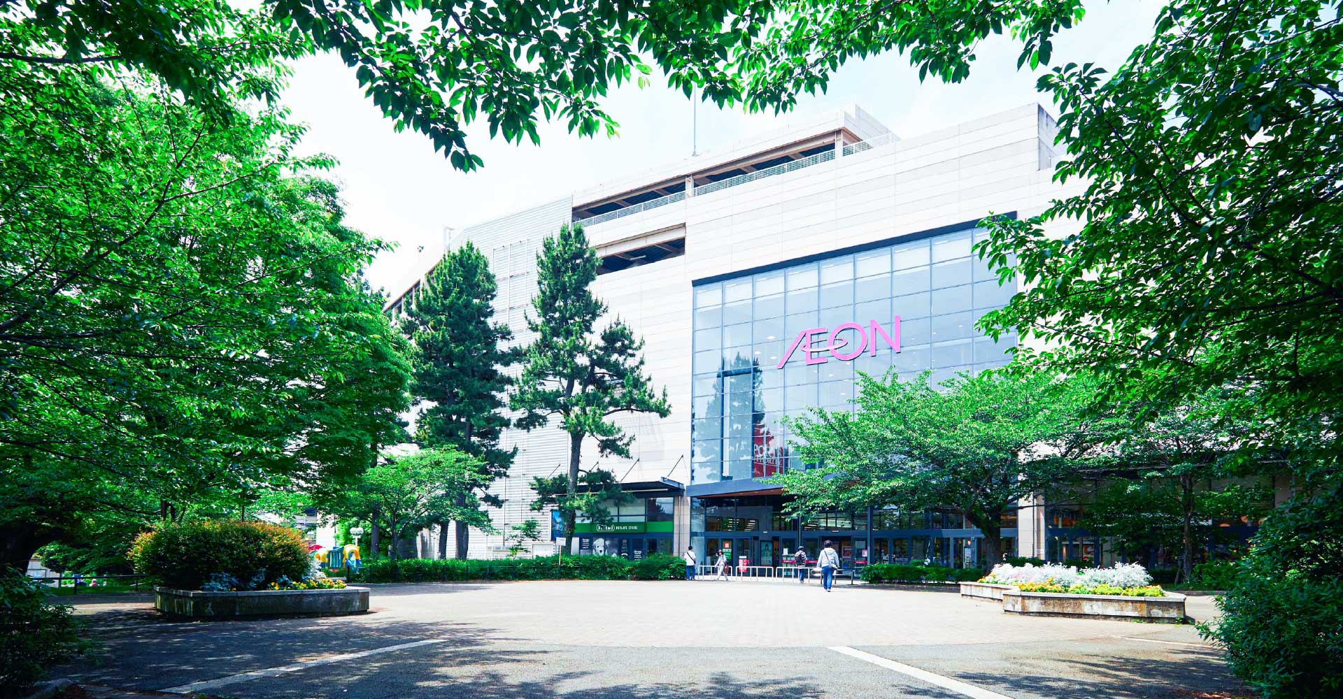 イオンモール津田沼(徒歩15分/約1,200m、2024年6月撮影)