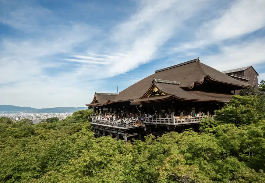 提供:清水寺（徒歩23分／約1,830m）