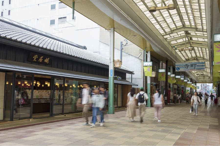 寺町京極商店街（徒歩10分／約750m）