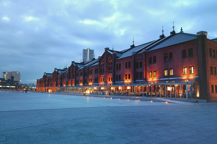 横浜赤レンガ倉庫（約660ｍ・徒歩9分）(C)2025 YOKOHAMA RED BRICK WAREHOUSE