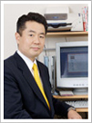 峰尾 茂克氏
